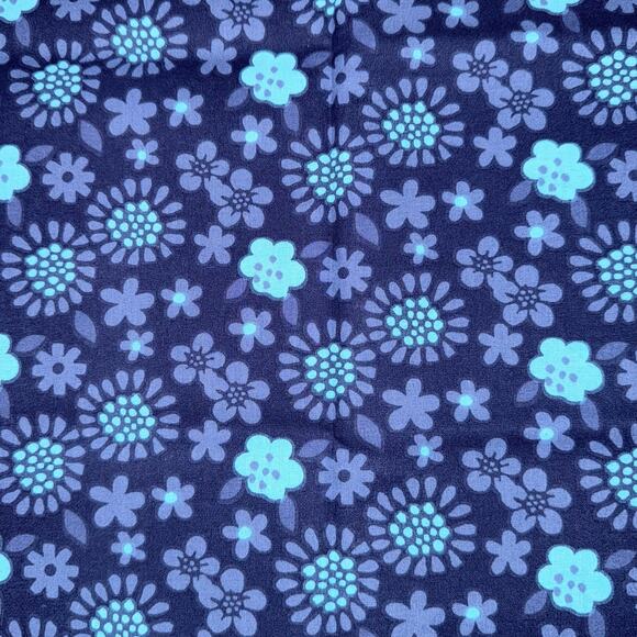 Dark Blue Floral Medallions Cotton Fabric by Quilter's Showcase -Over 3/4 Yard - Picture 1 of 4